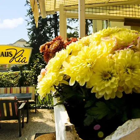 Gastehaus Ria Bed & Breakfast