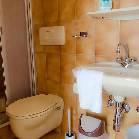 Bed & Breakfast Gaestehaus Ria
