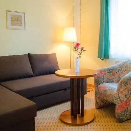 Bed & Breakfast Gastehaus Ria 3*