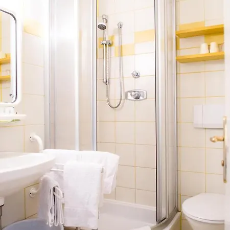 Bed & Breakfast Gaestehaus Ria Pörtschach am Wörthersee