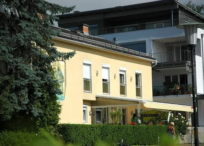 Bed & Breakfast Gastehaus Ria