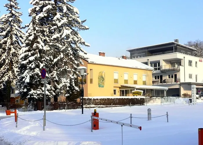 Gastehaus Ria Bed & Breakfast 3*