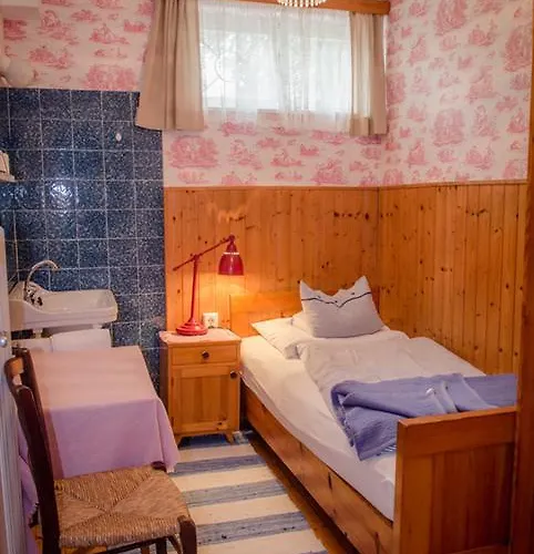 Gastehaus Ria Bed & Breakfast 3*