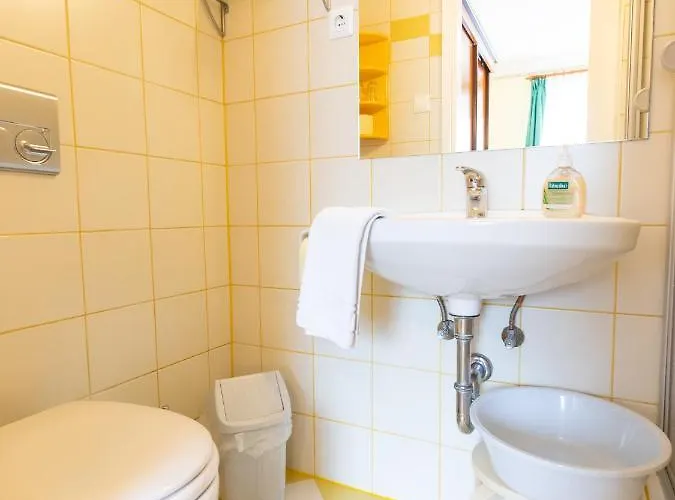 Bed & Breakfast Gastehaus Ria 3*